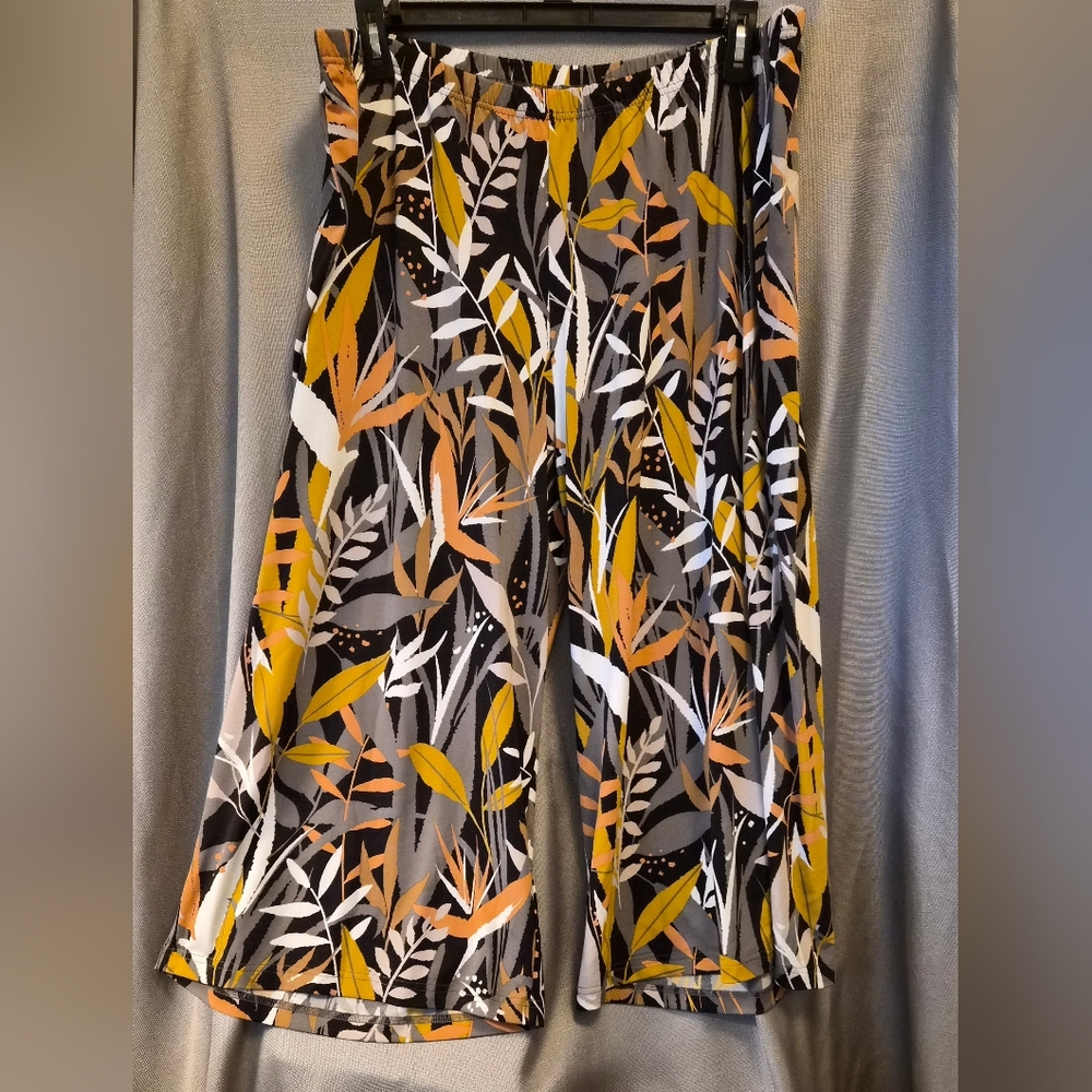 Multicolor Leaf Print Wide-Leg Pants